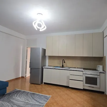 Tirana Apartment شقة تيرانا