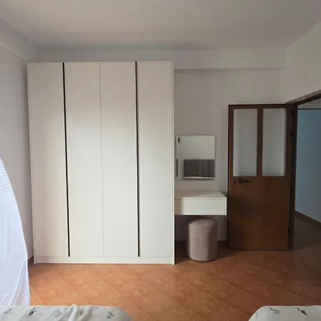 Tirana Apartment Apartmán *