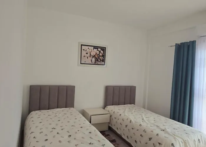 Tirana Apartment شقة *